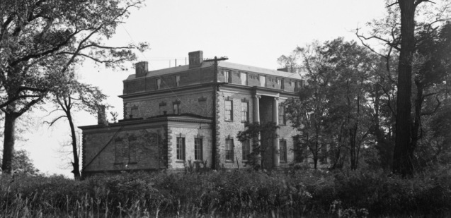 Hunter Island Mansion 1936
